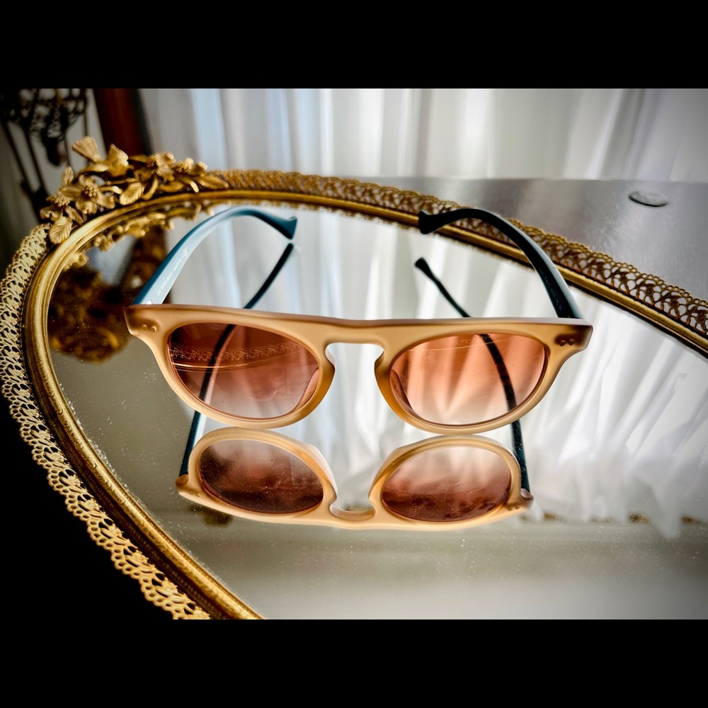 Burberry sunglasses NWOT